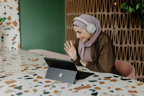 Quels critères déterminer pour une évaluation équitable des performances en télétravail?